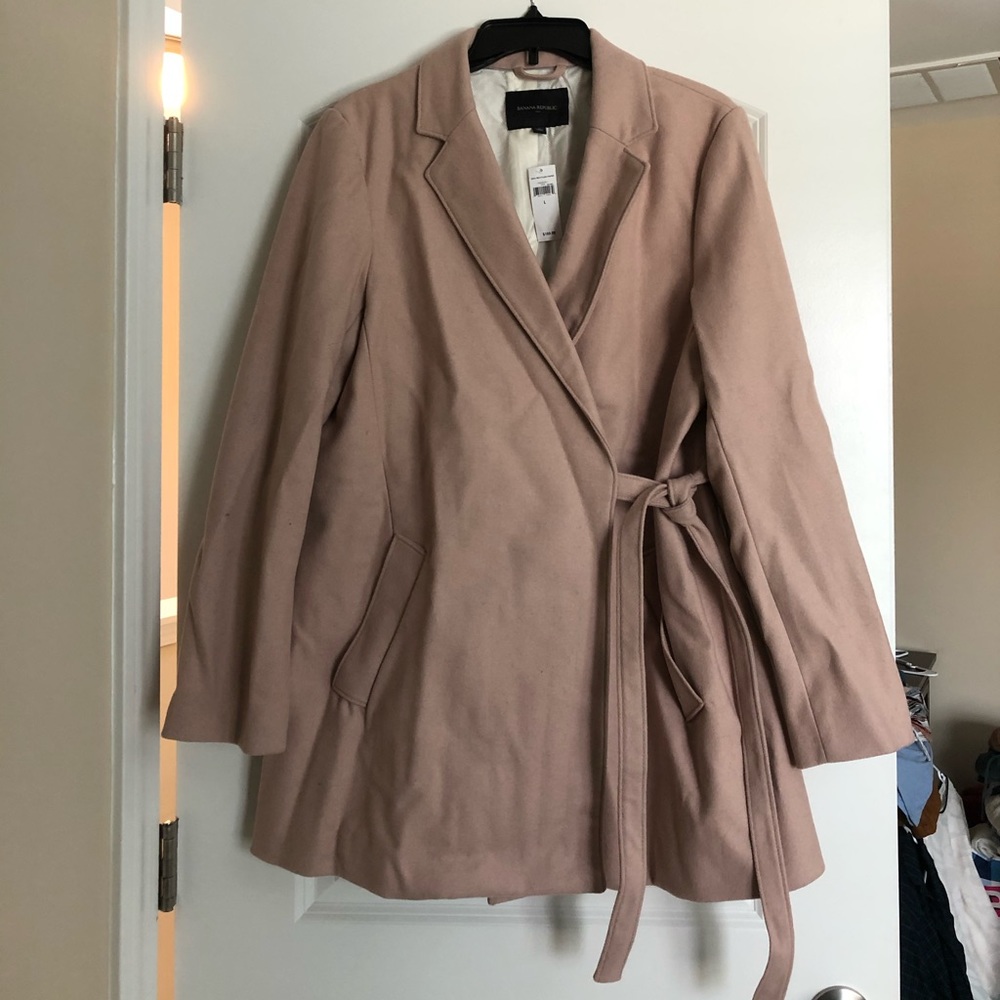 Light pink Banana Republic winter coat. NWT